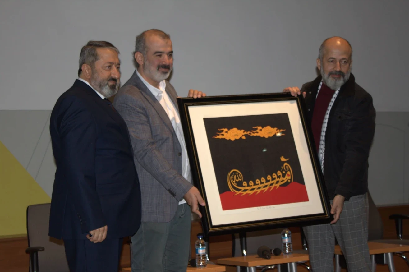 "DAHA YUKARI " adlı çizgi romanımızın tanıtım galası yapıldı 
